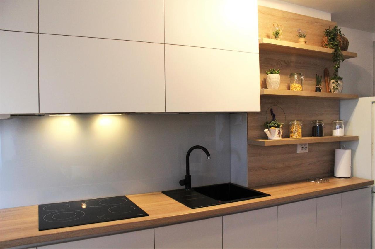 Apartment Adriatic สปลิท ภายนอก รูปภาพ
