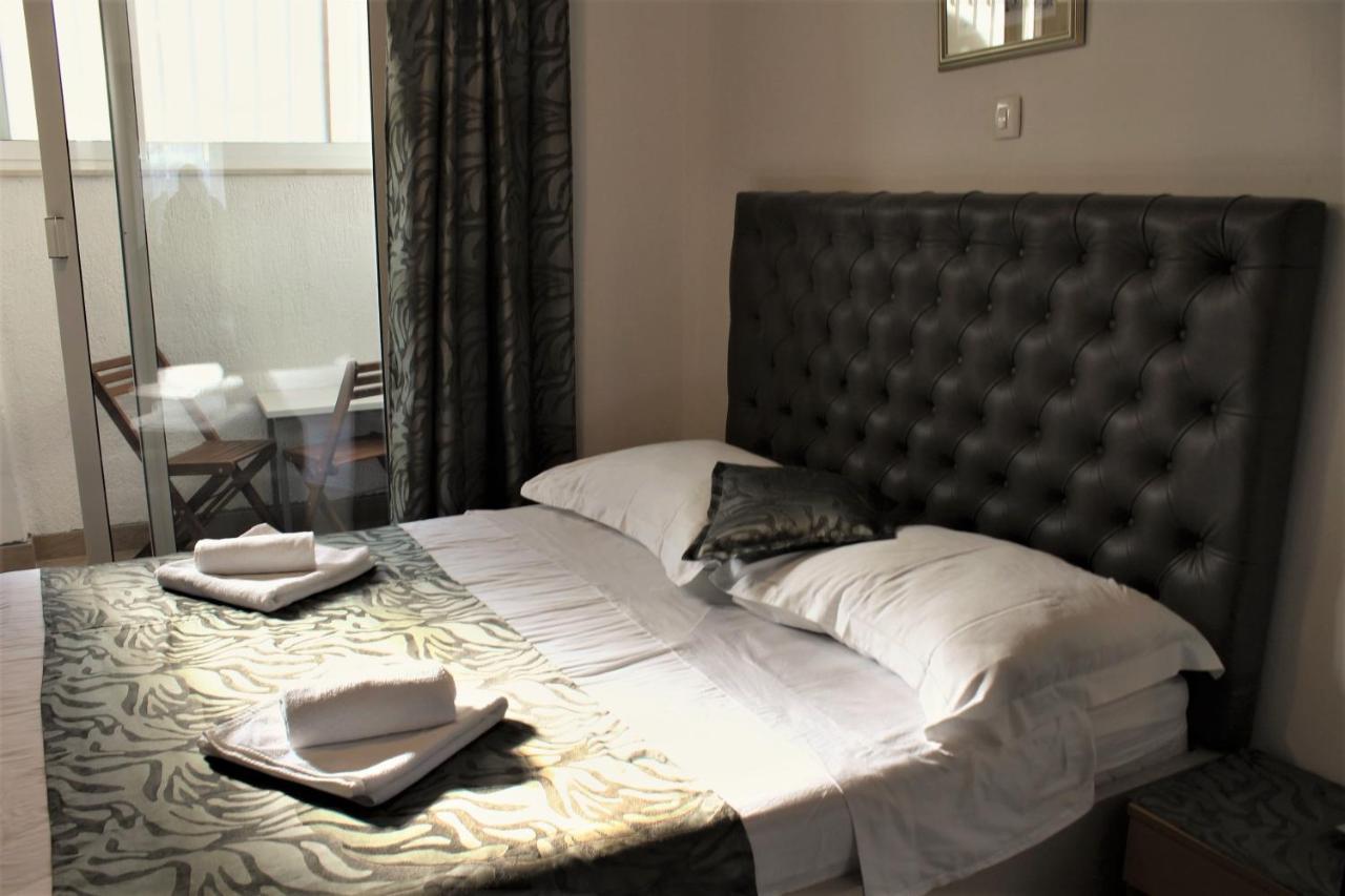 Apartment Adriatic สปลิท ภายนอก รูปภาพ
